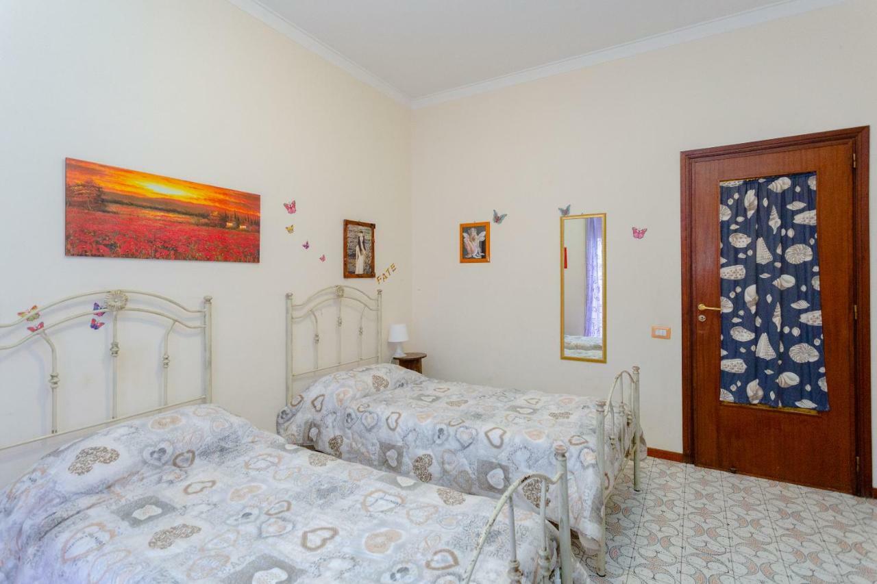 Bed and Breakfast A Casa Di Marco Catania Exterior foto