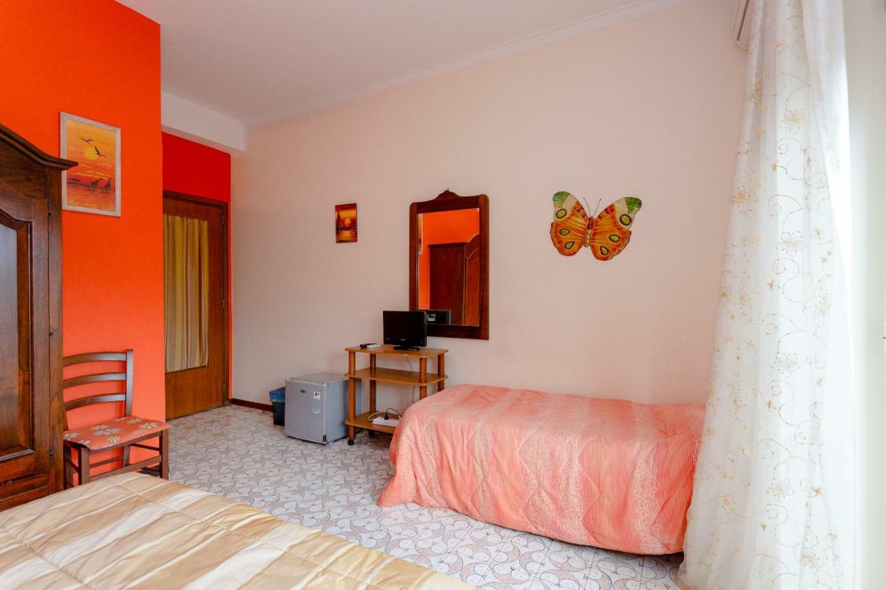 Bed and Breakfast A Casa Di Marco Catania Exterior foto