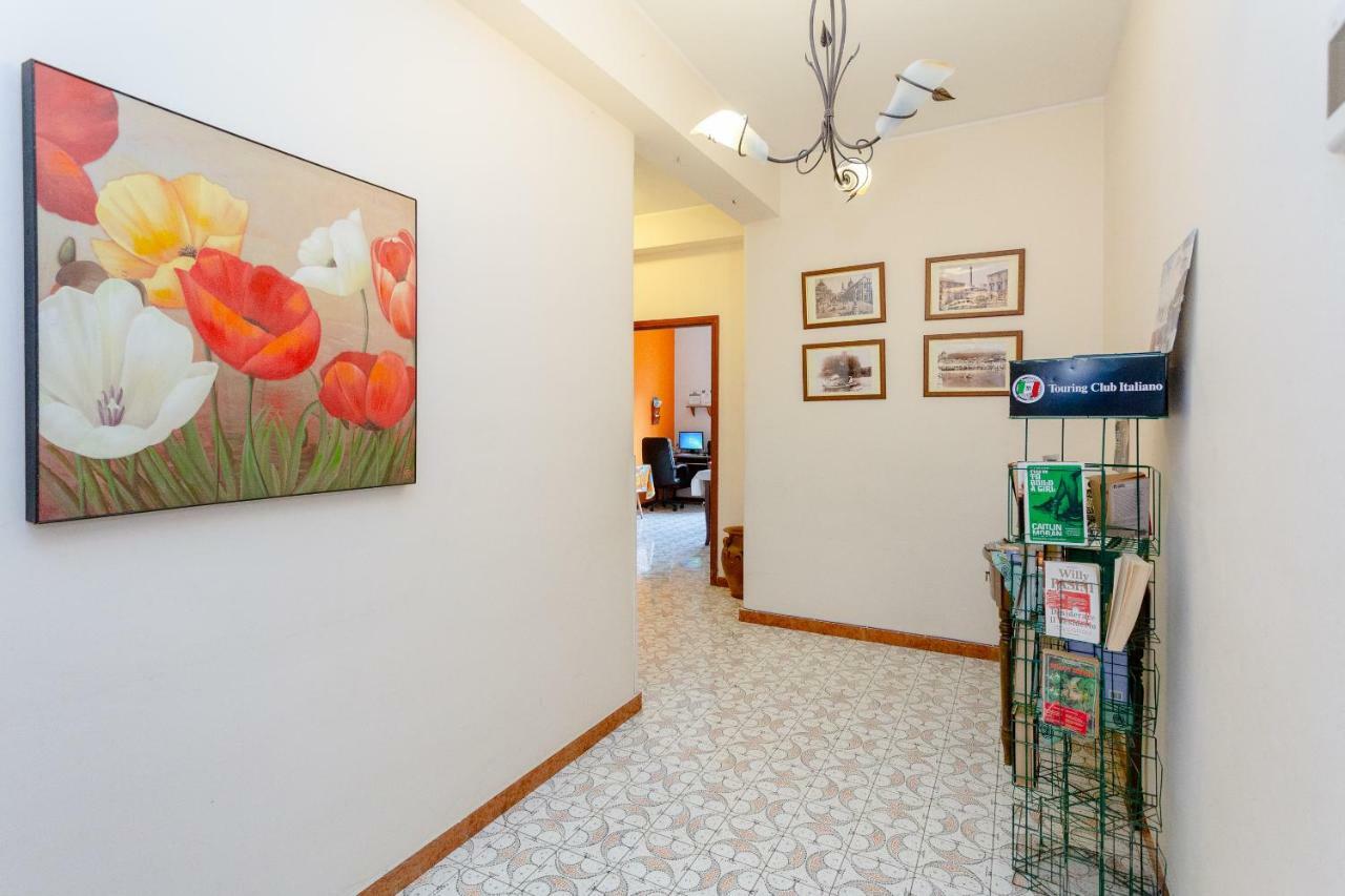 Bed and Breakfast A Casa Di Marco Catania Exterior foto